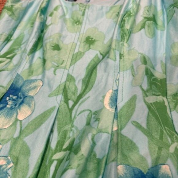 Women's size 10, Nine West, beautiful A-line dress, colors are gorgeous, pockets - Picture 6 of 9